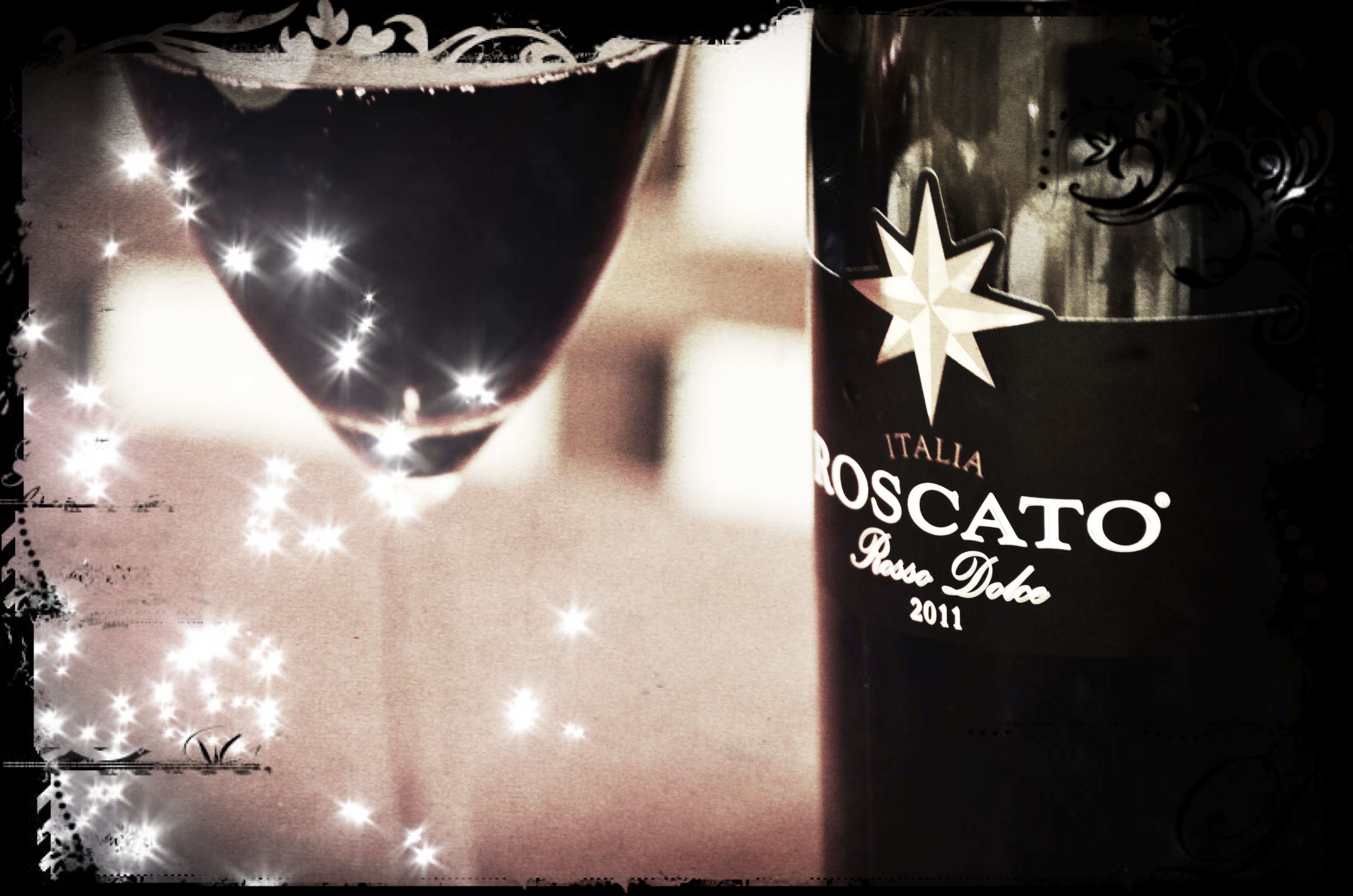 First Wine Roscato Rosso Dolce Happiness Is